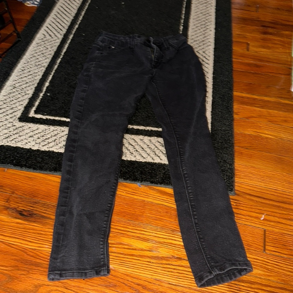 Black skinny jeans
